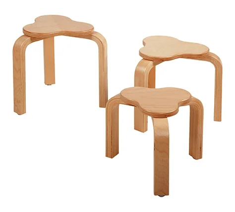 3-blättriger Kleeblatt-Stapelhocker