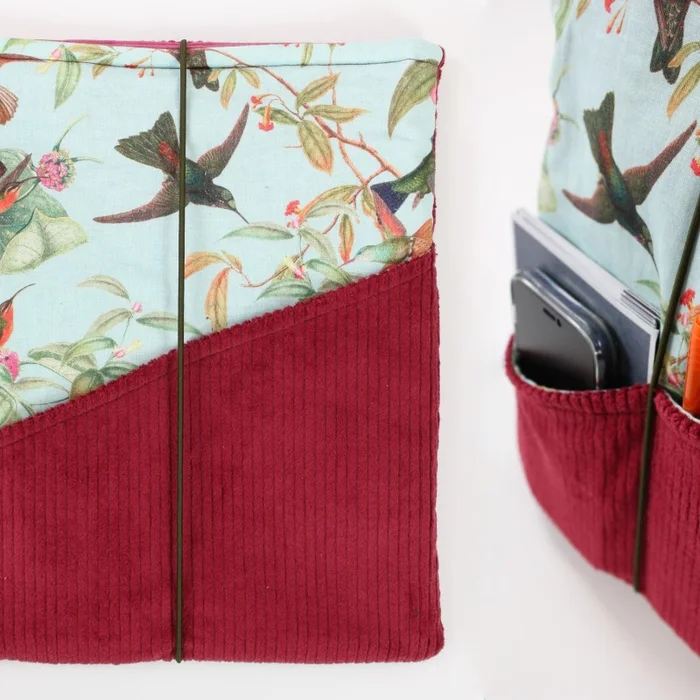 Buchtasche Cord rot mit Kolibrimuster – wasserabweisende Buchhülle mit Außentaschen