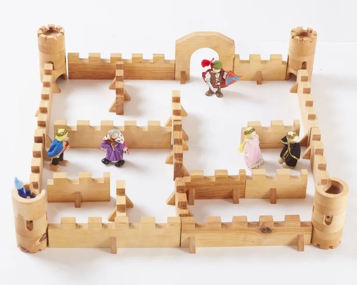 Cosy Castle Walls (23pk) – 30839