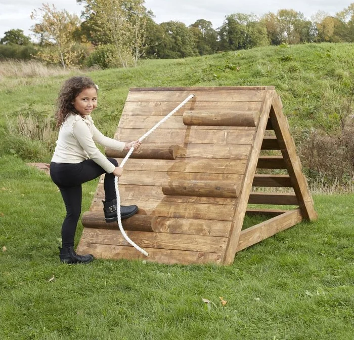 Cosy Rope Climbing Crest – 51037