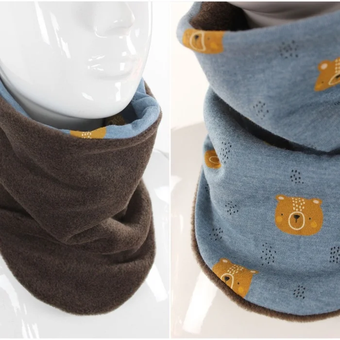 Fleece-Schlupfschal zum Wenden braun und Bären blau