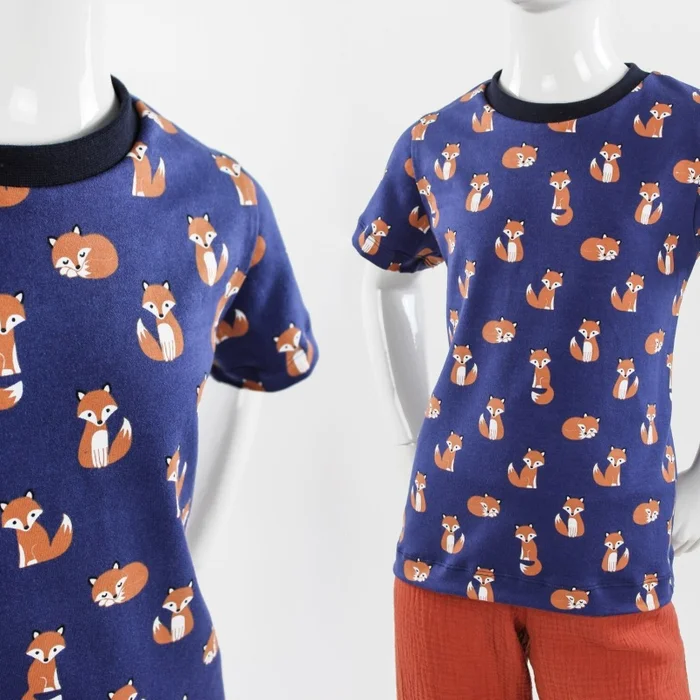 Kinder-T-Shirt dunkelblau mit Füchsen