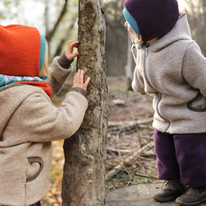 Kinder-Wolljacke beige und braun meliert