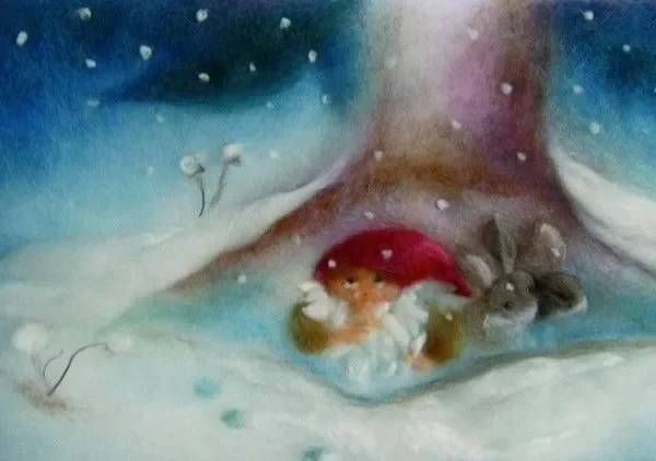 Kleiner Zwerg mit Häschen im Winter Angebot