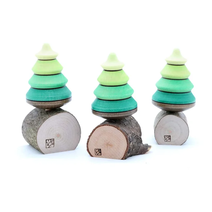 Mader Baumkreisel auf Stamm