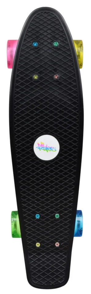 No Rules – Skateboard Fun mit Leuchtrollen, neon