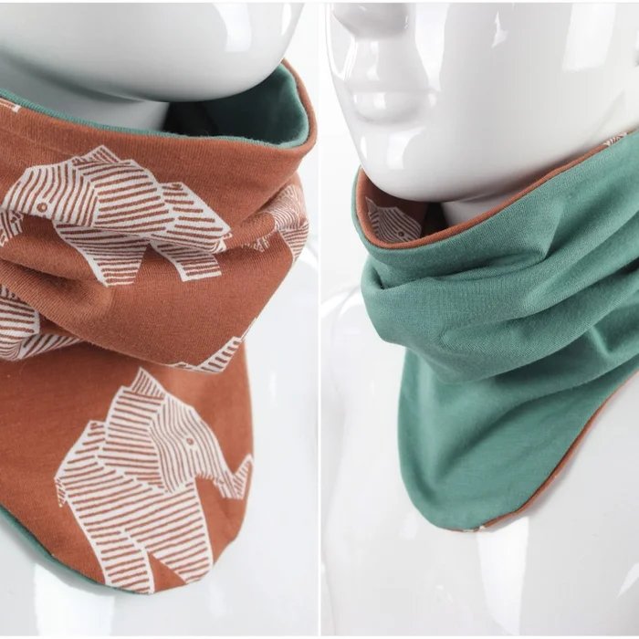 Schlupfschal terracotta mit Elefanten BIO-STOFFE