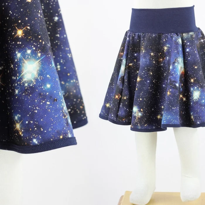 Tellerrock für Kinder BLUE GALAXY