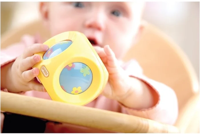 Tolo Baby Moving Ball mit Sound – Pastellfarben