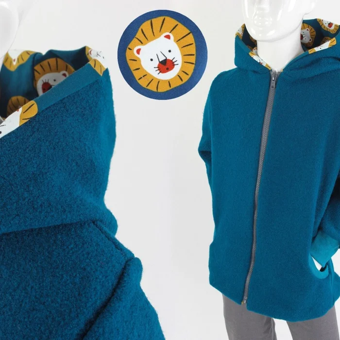 Wolljacke für Kinder petrol mit Löwen