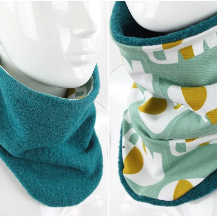 Wollschlupfschal für Kinder zum Wenden smaragd mit Elefanten