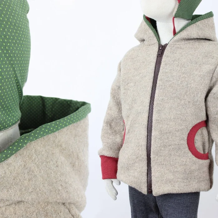 Wollwalkjacke beige mit Punkten auf grün